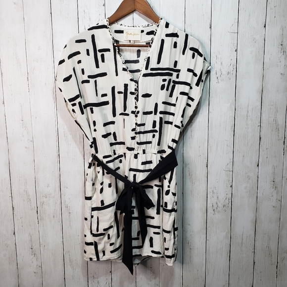 Women’s Yumi Kim dress. Black and white. Size XS main image 0